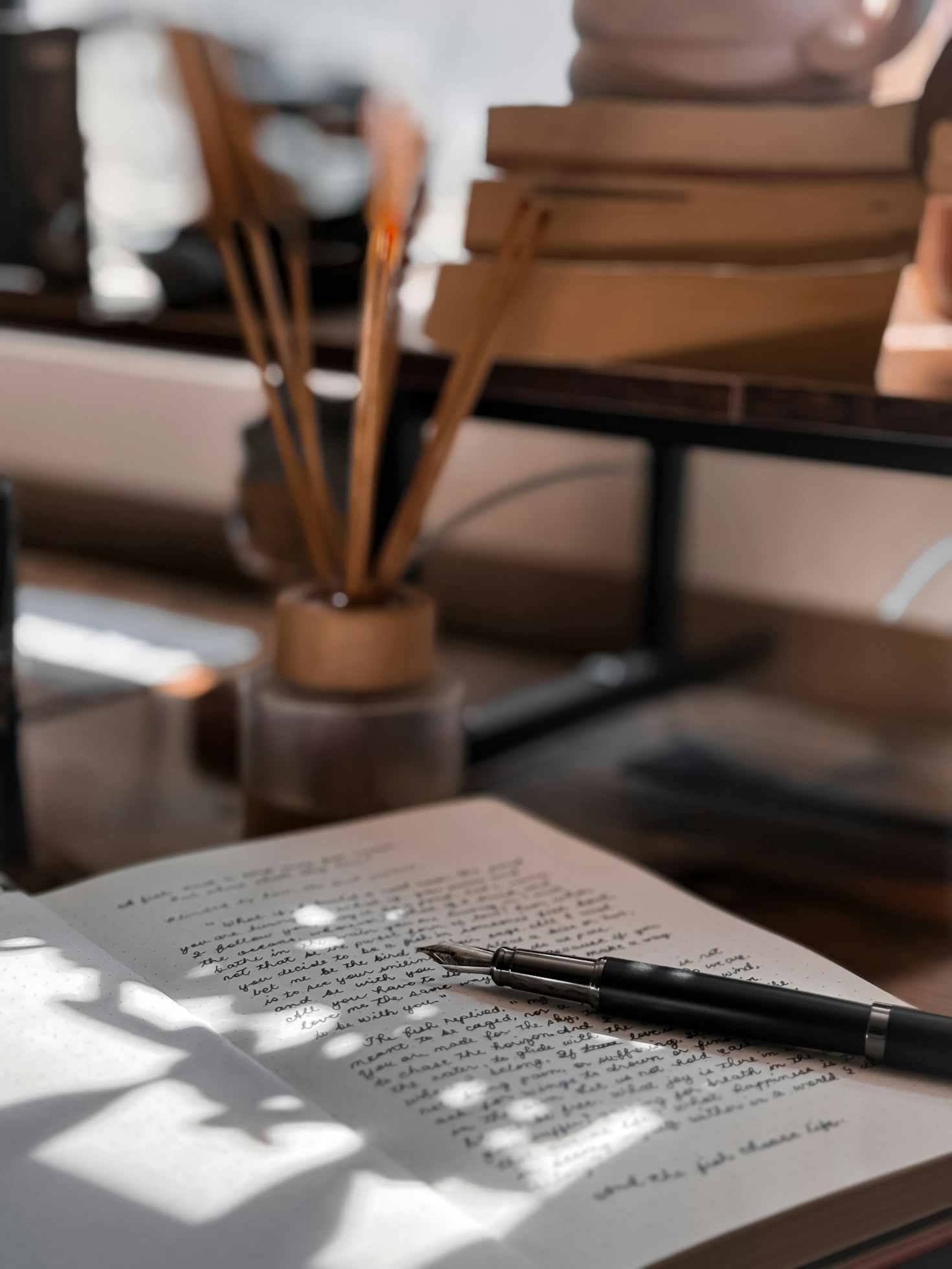How to Turn Passing Observations into Short Stories